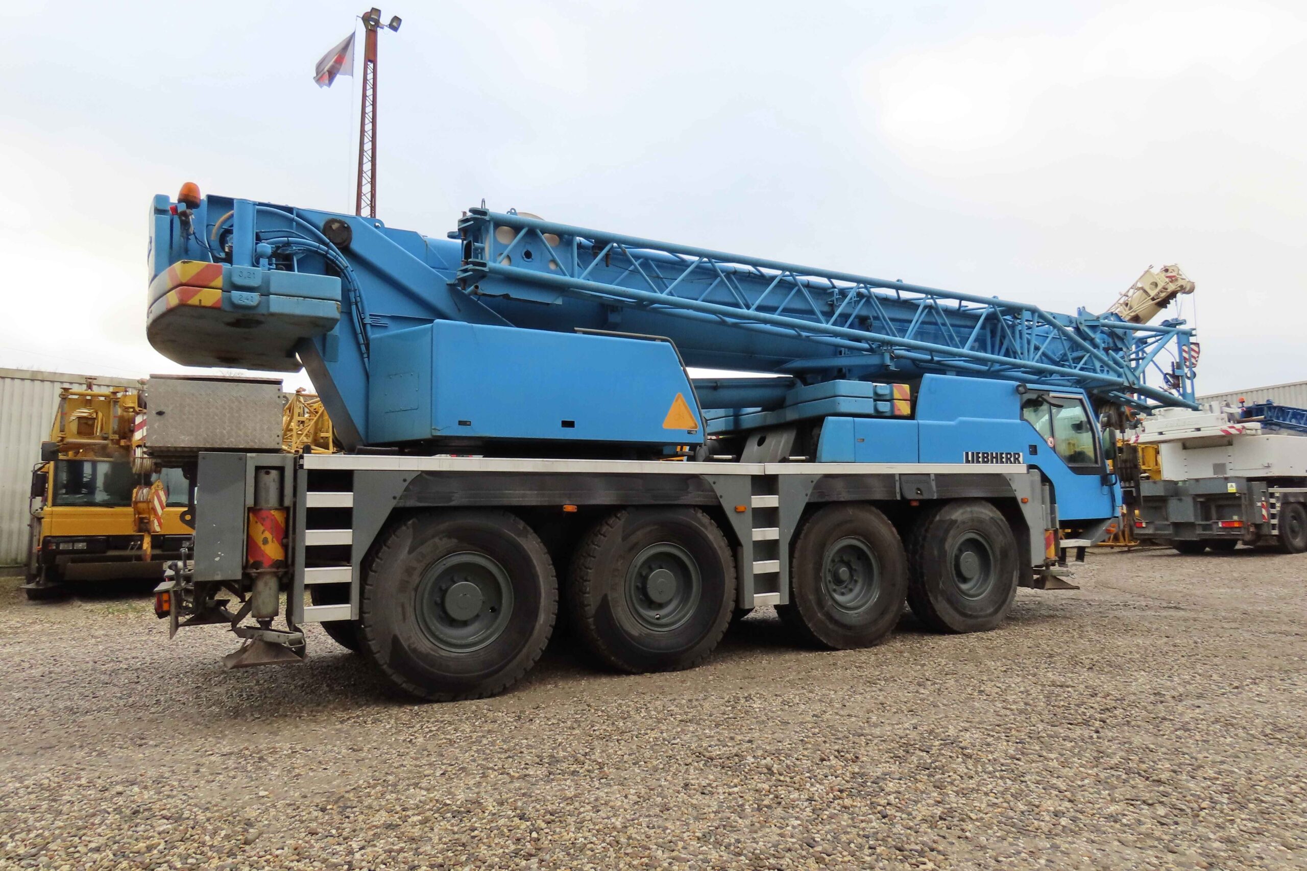 Liebherr LTM 1060/2 aus dem Jahr 2001 mit der Seriennummer 057240