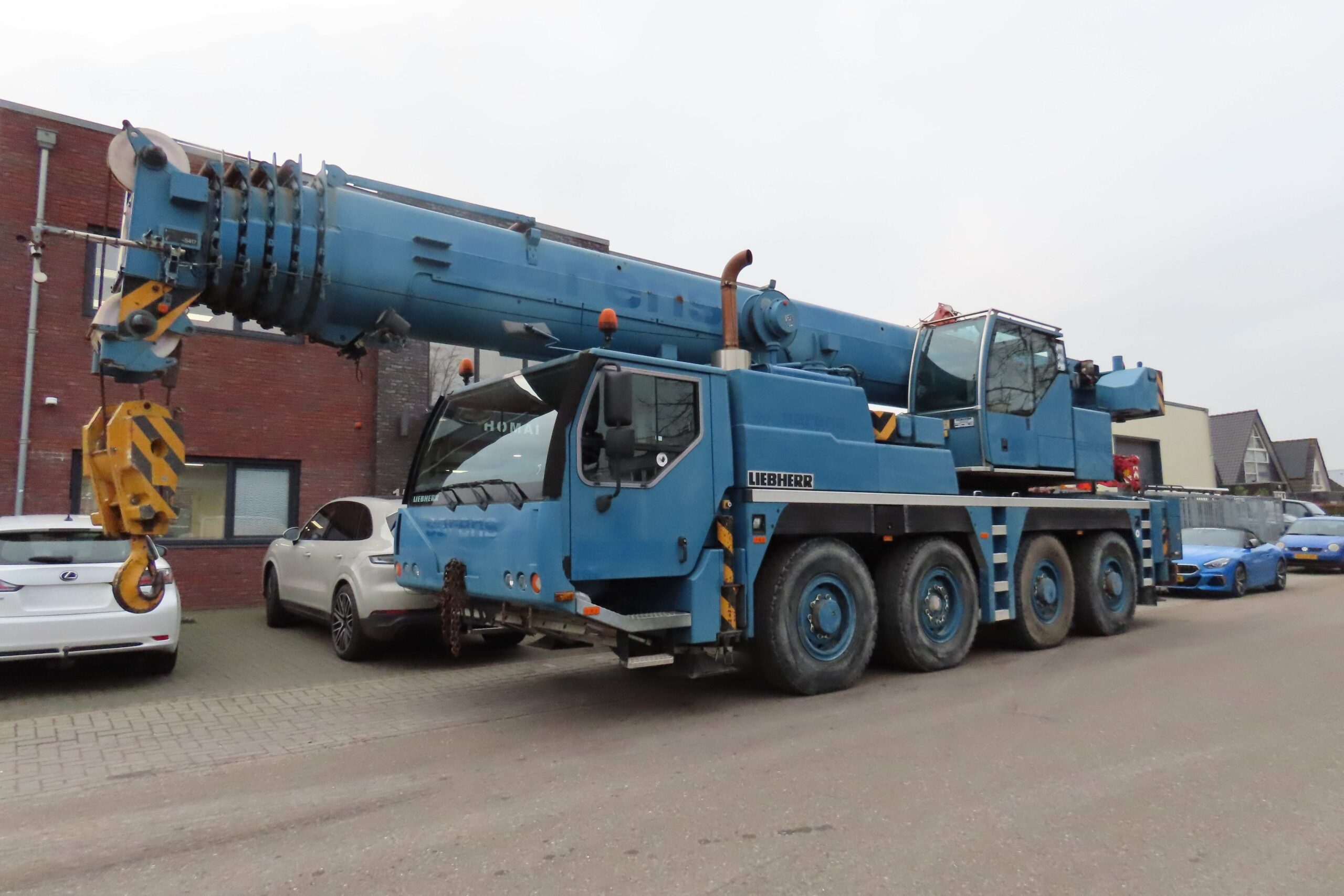 Liebherr LTM 1070-4.1 from 2007 with serial number 059324