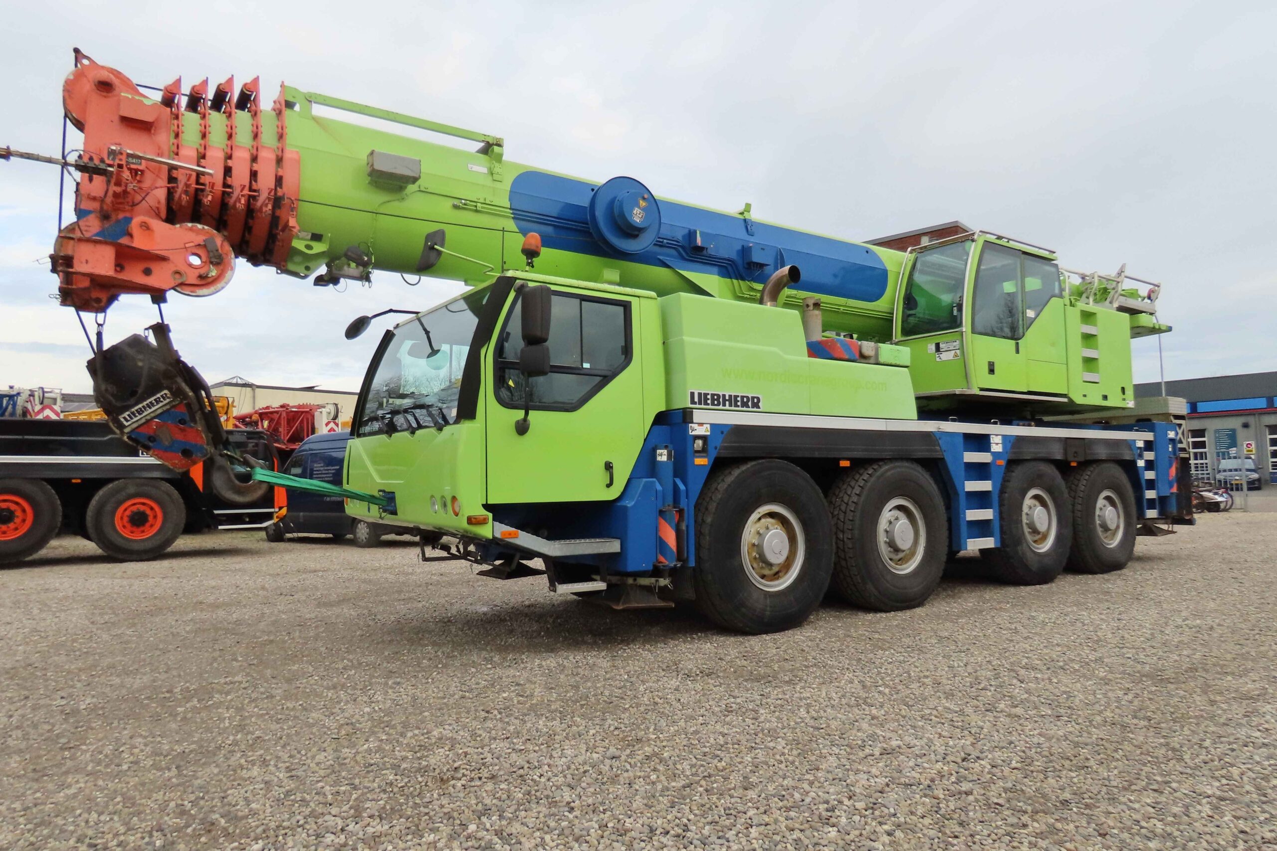 Liebherr LTM 1090-4.1 aus dem Jahr 2010 mit der Seriennummer 062188