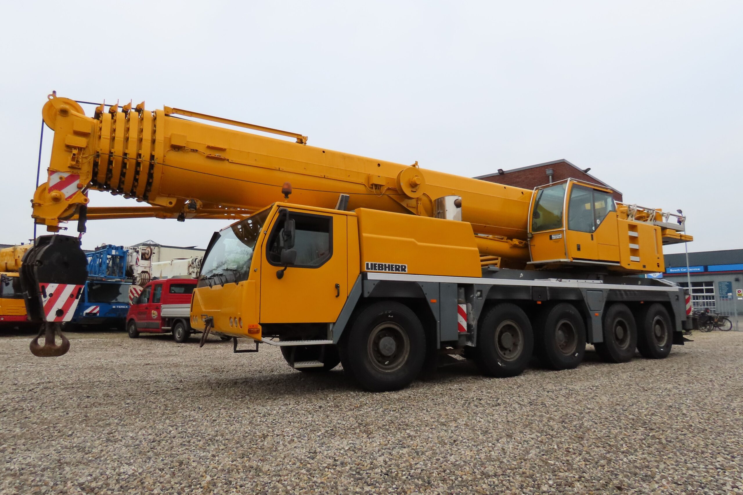 Liebherr LTM 1130-5.1 aus dem Jahr 2007 mit der Seriennummer 065916