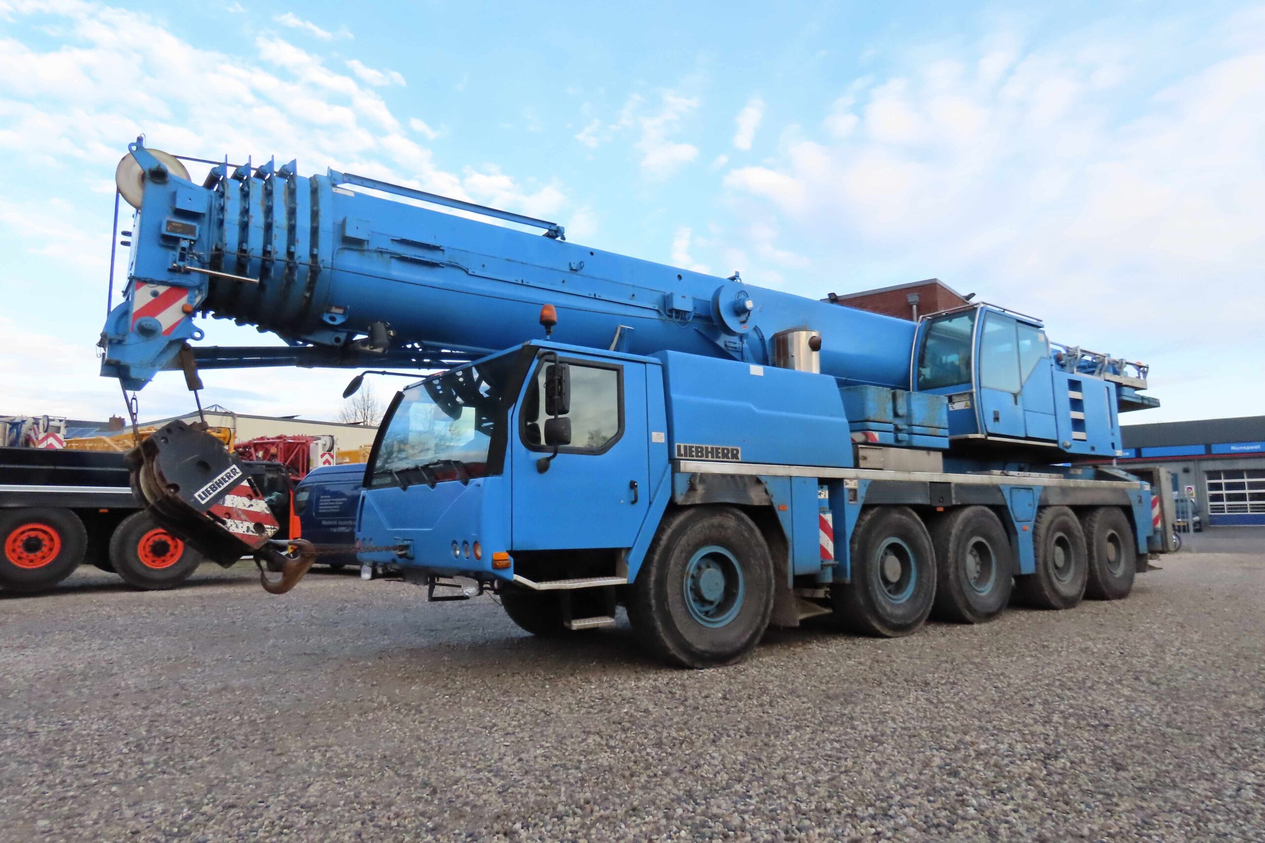 Liebherr LTM 1130-5.1 aus dem Jahr 2009 mit der Seriennummer 066111