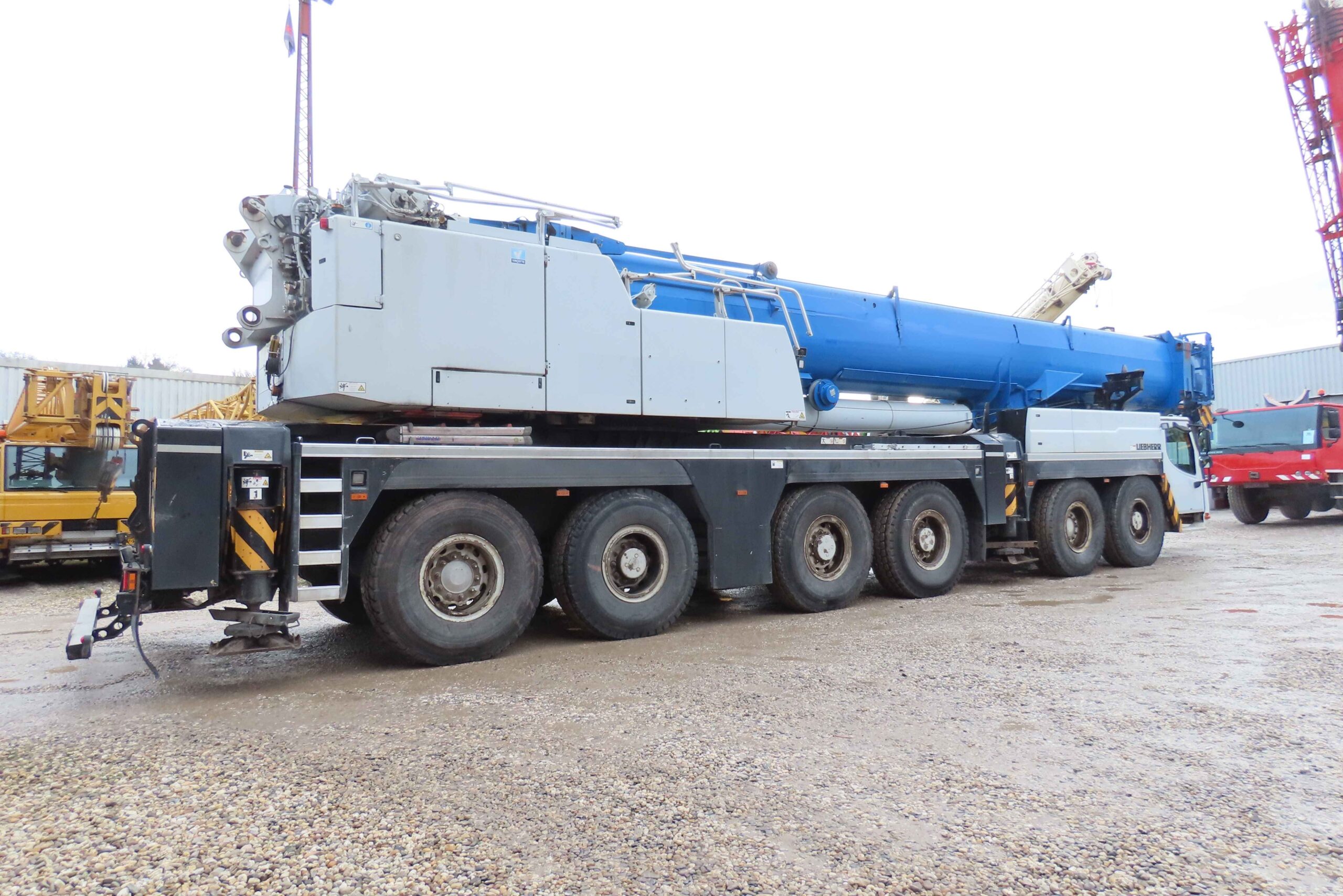 Liebherr LTM 1350-6.1 aus dem Jahr 2012 mit der Seriennummer 071319