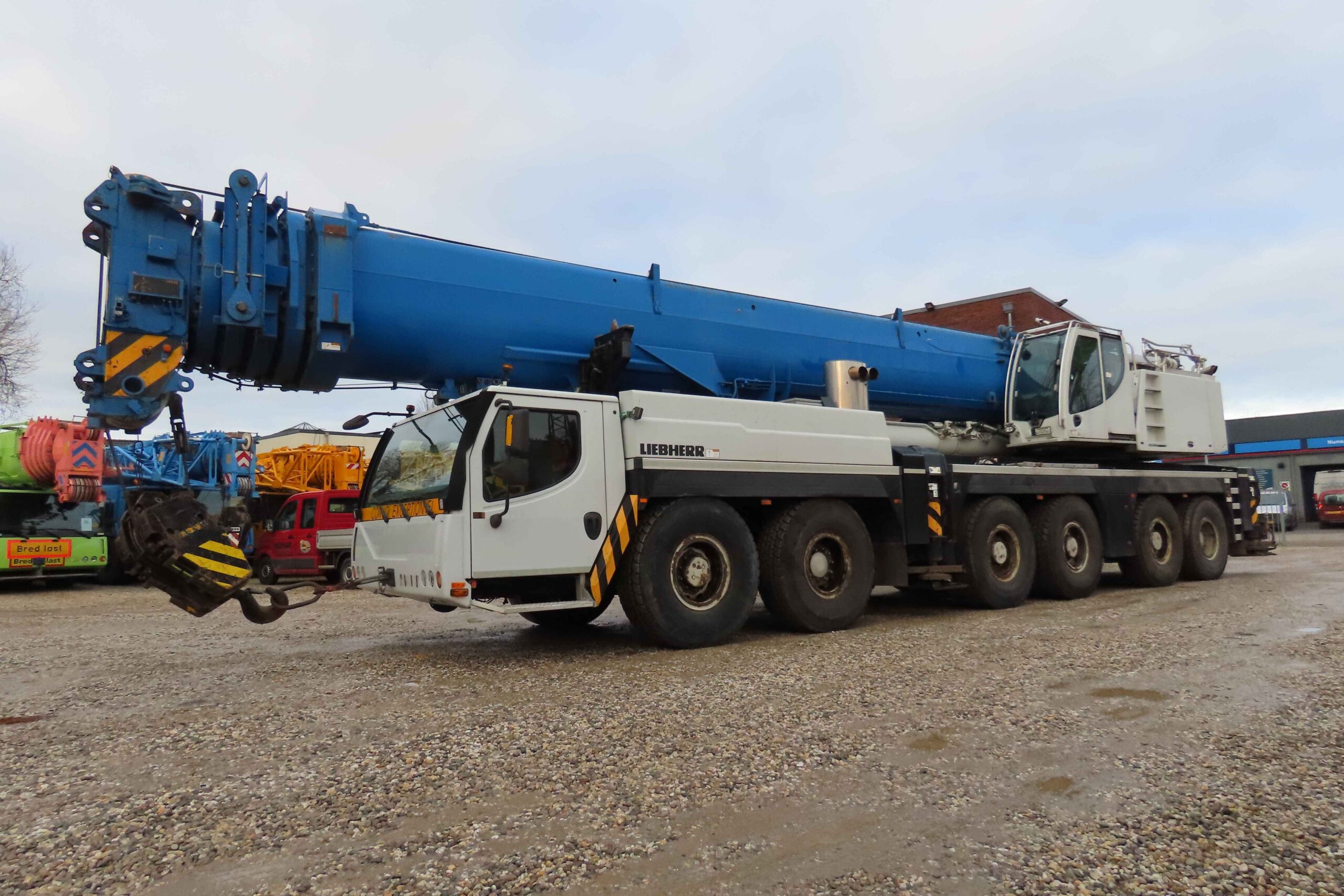 Liebherr LTM 1350-6.1 aus dem Jahr 2012 mit der Seriennummer 071319