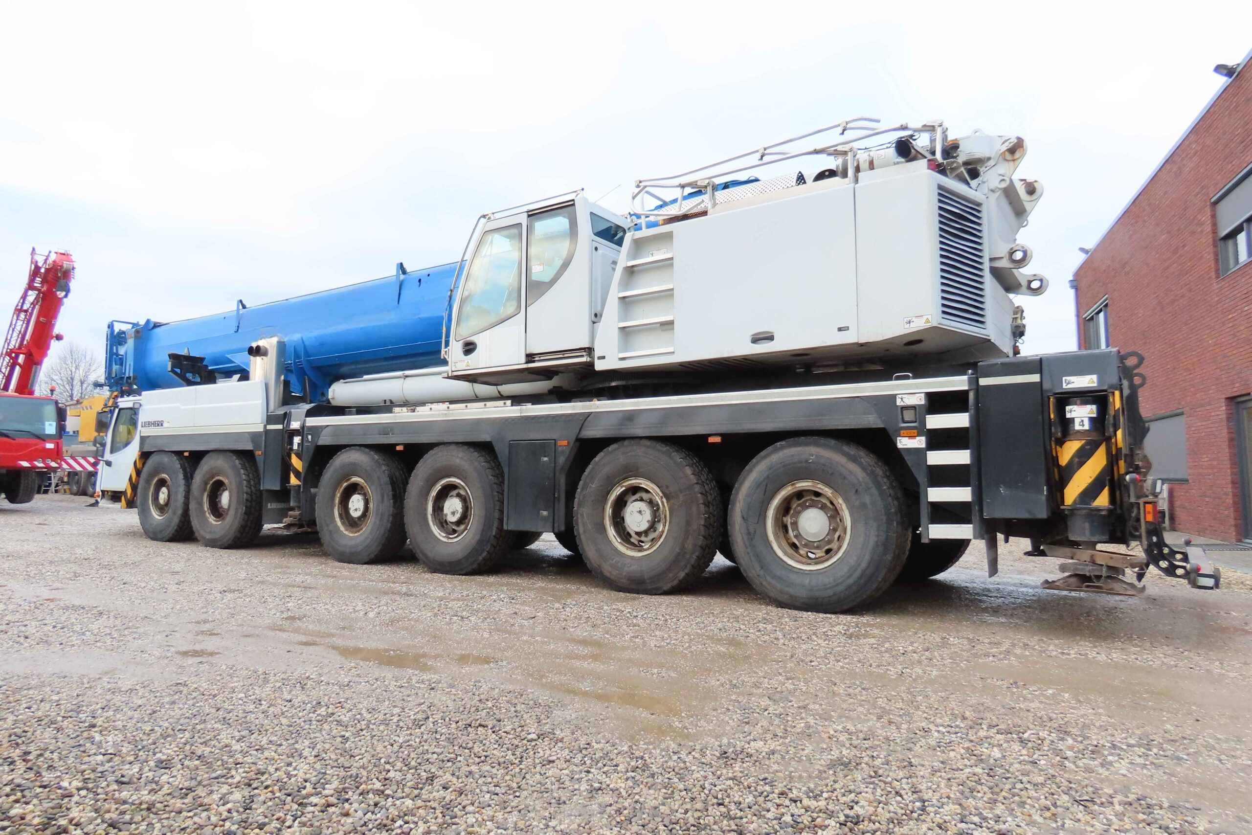 Liebherr LTM 1350-6.1 aus dem Jahr 2012 mit der Seriennummer 071319