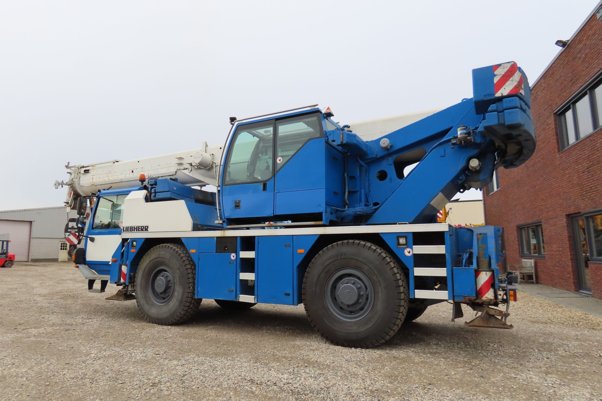 LiebherrLTM1040-2.1_051703_4