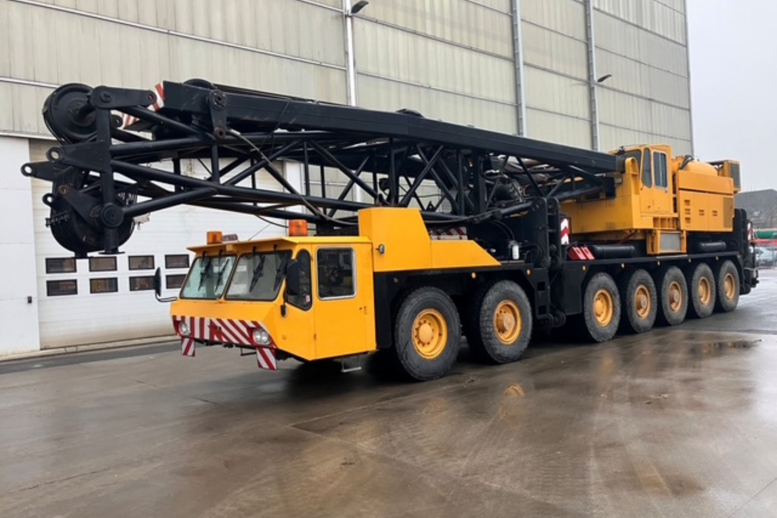 Gottwald AK 210-73 uit 1978 met serienummer 829040/1