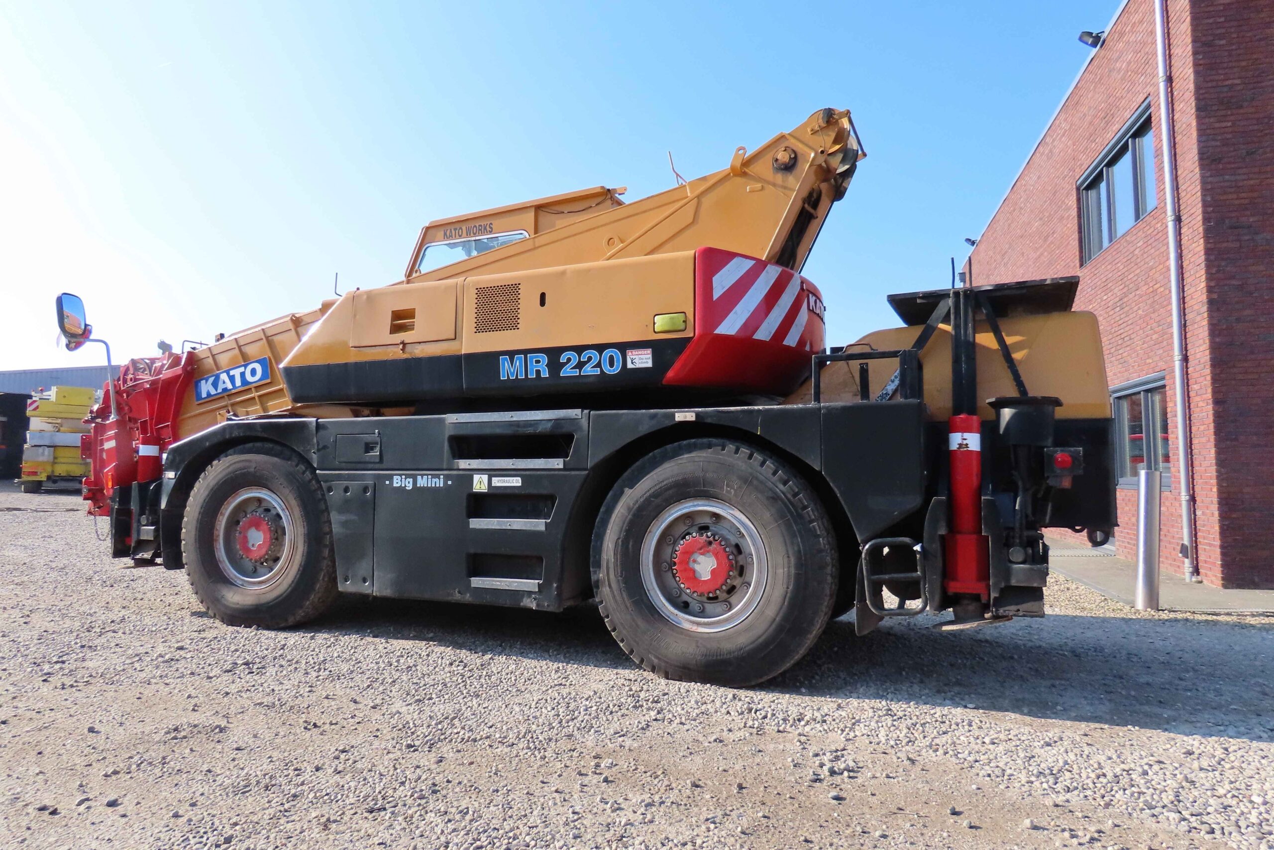 Kato KR-22H uit 1996 met serienummer 3310223