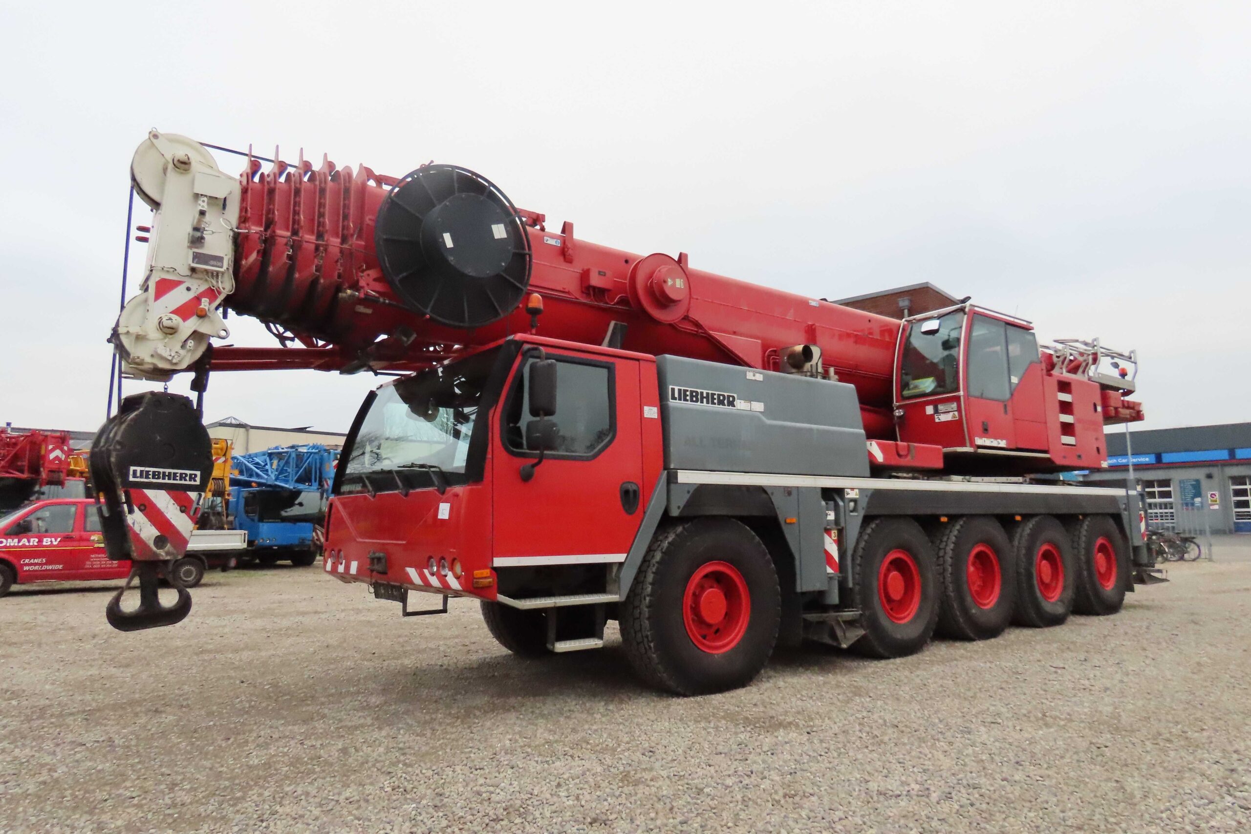 Liebherr LTM 1100-5.2 2013 року випуску з серійним номером 092686 