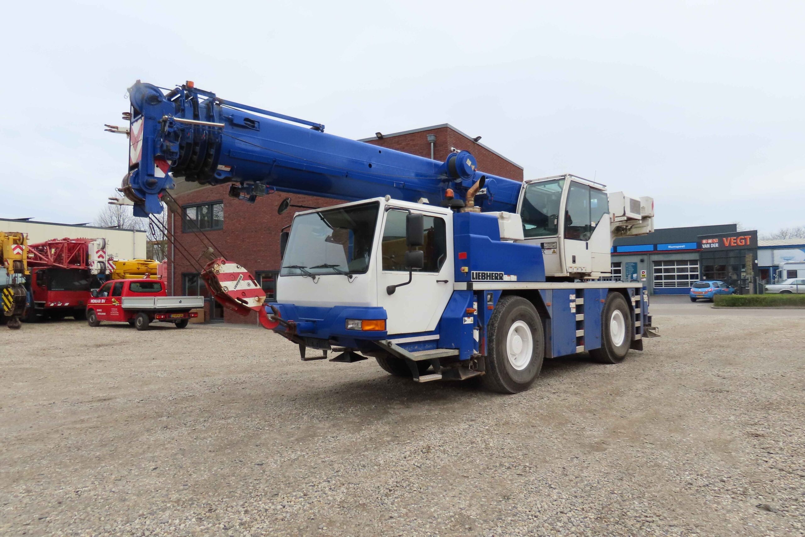 Liebherr LTM 1040-2.1 uit 2014 te koop met serienummer 052138