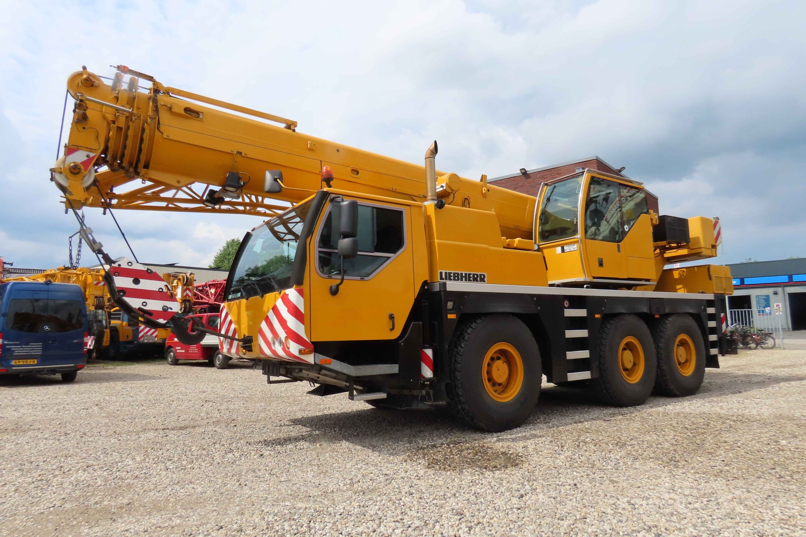 Liebherr LTM 1045-3.1 uit 2007 te koop met serienummer 053621.