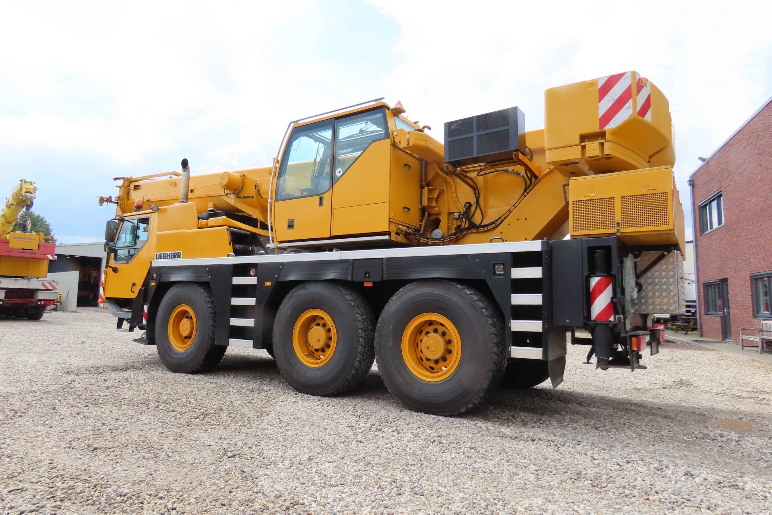 Liebherr LTM 1045-3.1 uit 2007 te koop met serienummer 053621.
