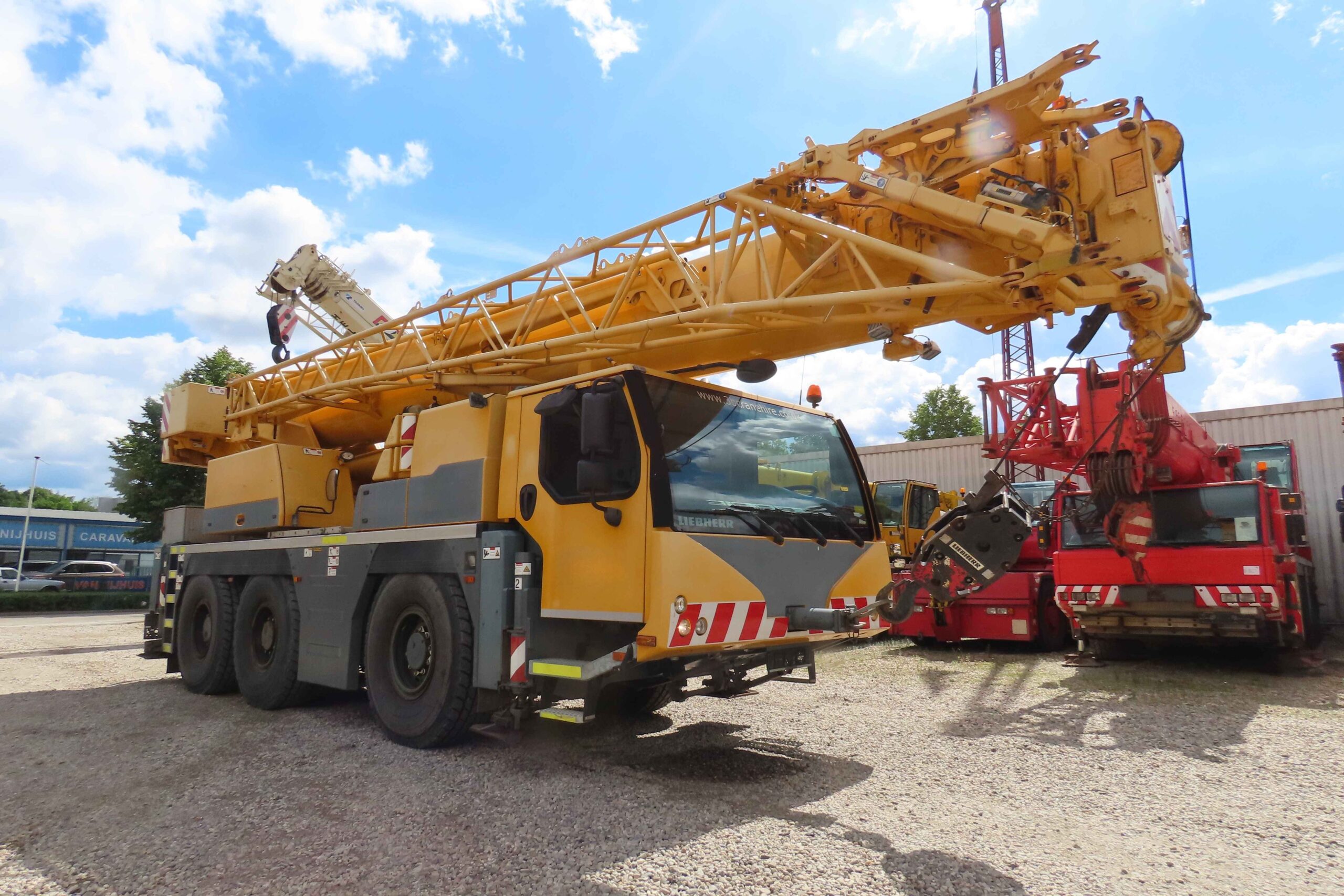 Liebherr LTM 1050-3.1 te koop uit 2017 met serienummer 083801