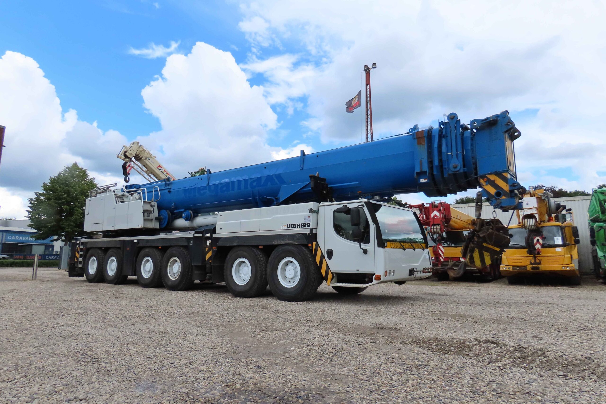 Liebherr LTM 1350-6.1 uit 2012 te koop met serienummer 071319.