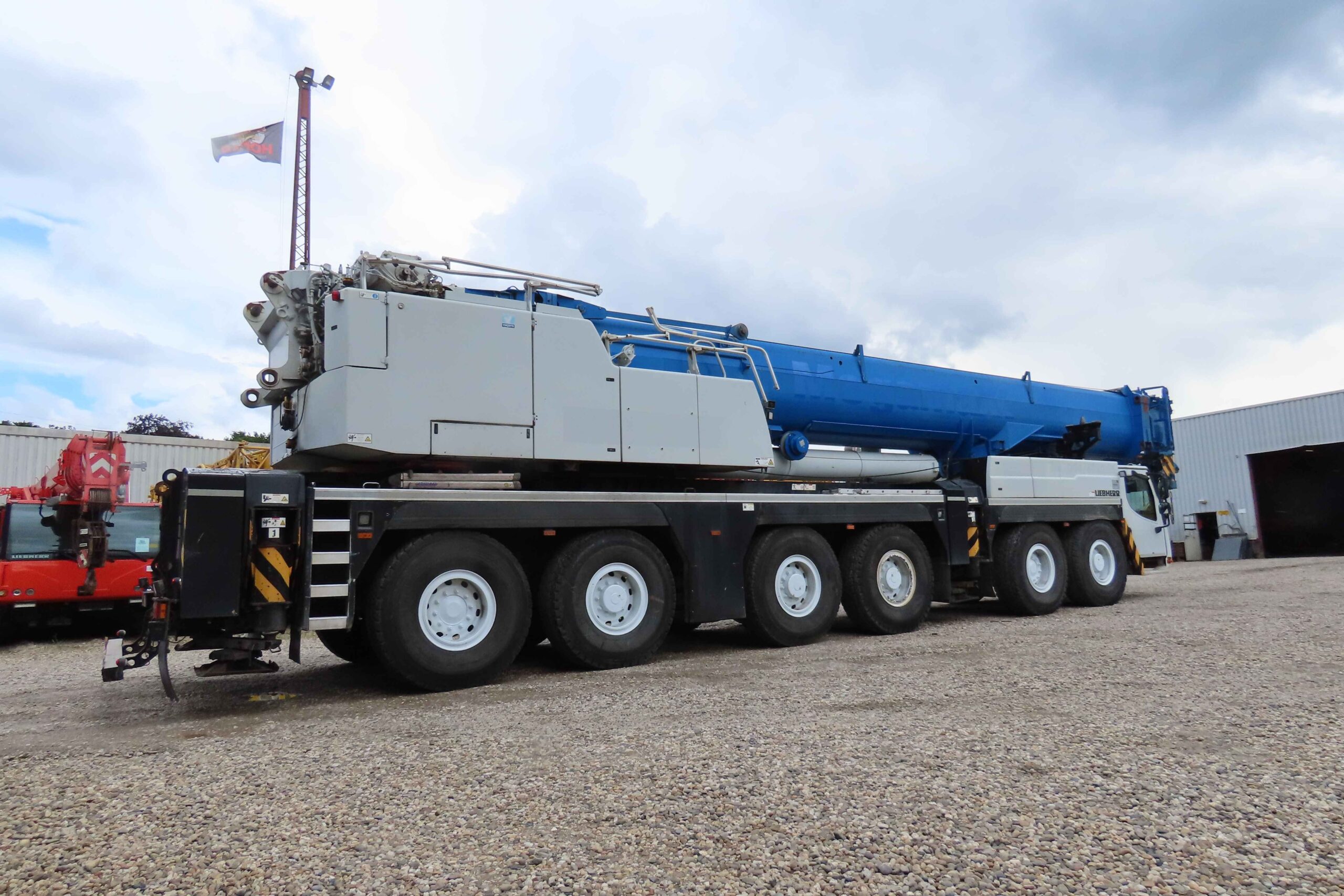 Liebherr LTM 1350-6.1 uit 2012 te koop met serienummer 071319.